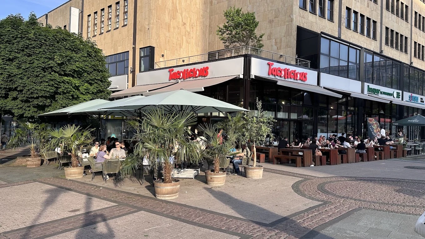 Afterwork bei Sonne und Cocktails